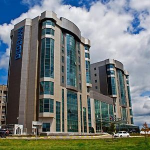 Dedeman Oskemen Tavros Hotel